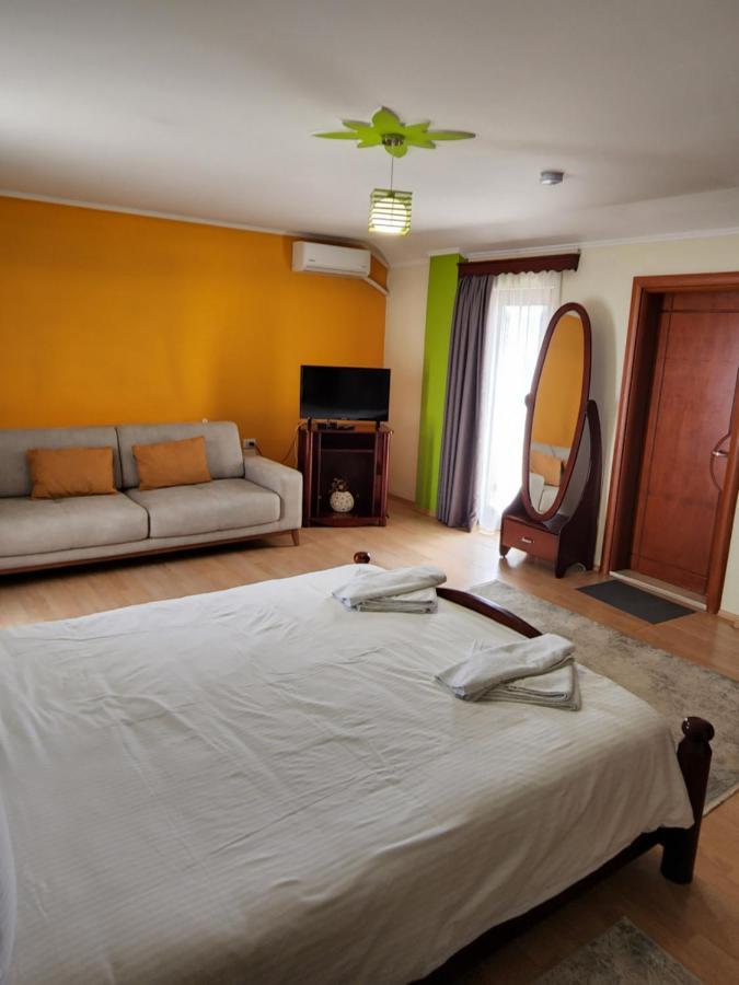 Guesthouse Bimbli Поградец Екстер'єр фото